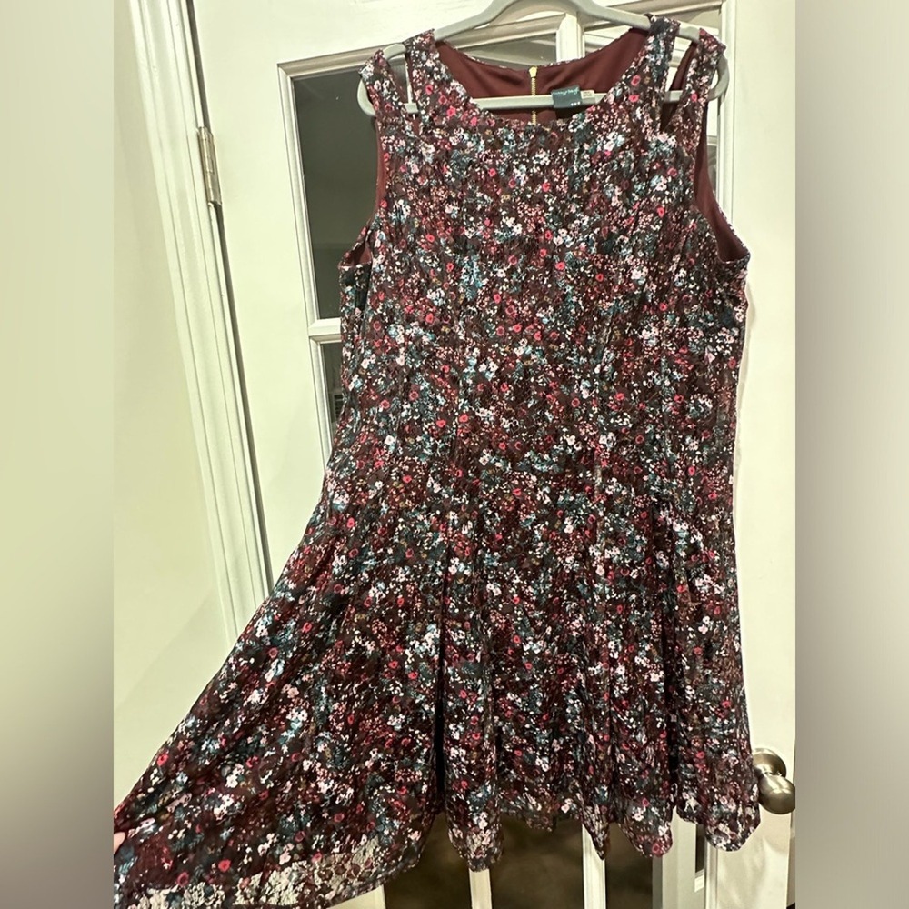 Gabby Skye Floral Lace Dress 18W Burgundy Cold Shoulder Fit Flare Romantic Party - Picture 11 of 13